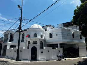 Utama House